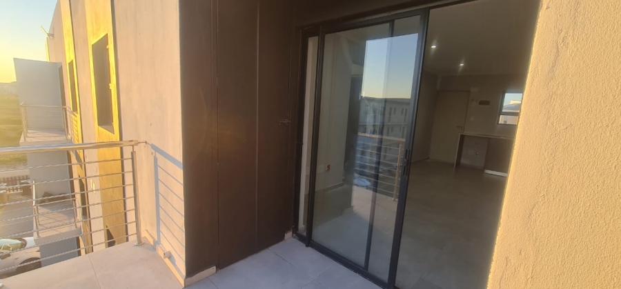 2 Bedroom Property for Sale in Parklands East Western Cape